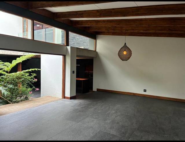 3 BEDROOM CLUSTER FOR SALE IN BROOKLYN